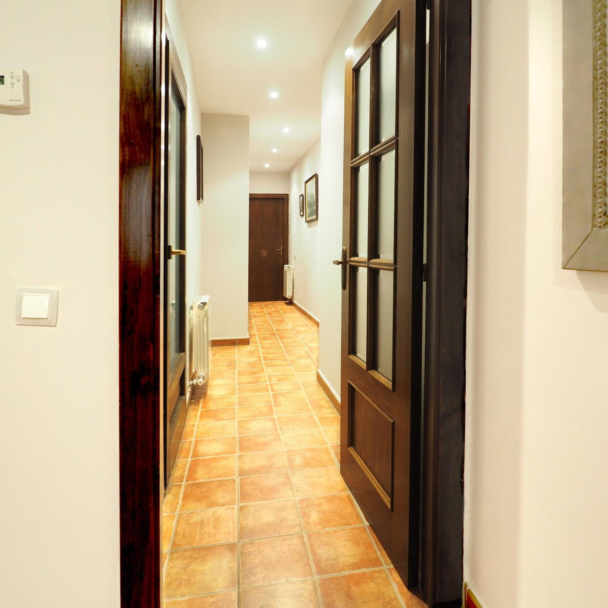 Apartamentos Angelus Plaza Mayor De Graus Exterior foto